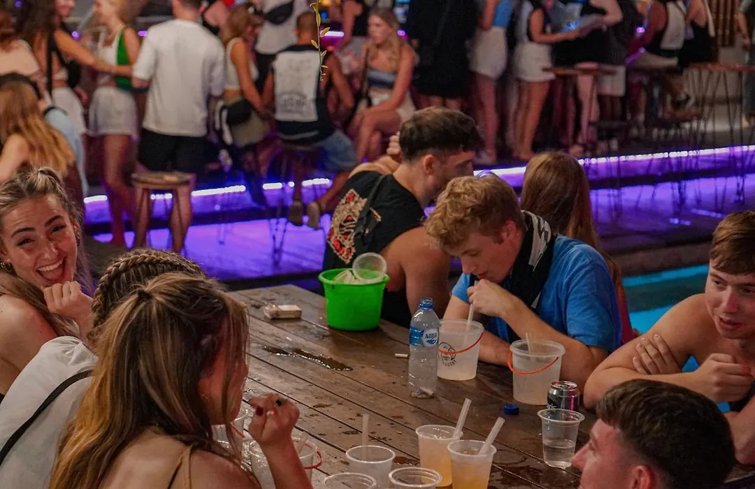 Lushy Hostel Canggu-1
